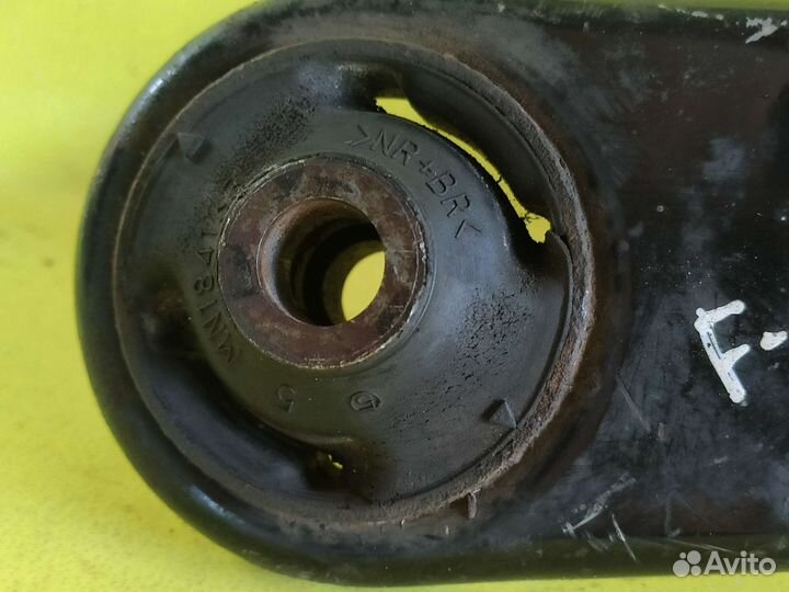 Рычаг передний левый правый Мицубиси Лансер 10 б/у