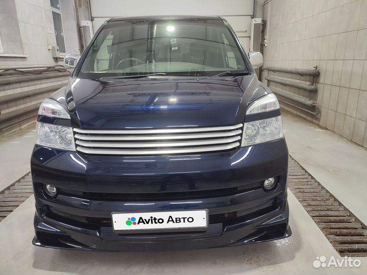 Toyota Voxy 2.0 CVT, 2005, 152 000 км