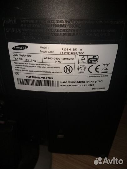 Монитор Samsung