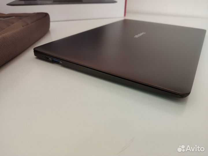 Prestigio SmartBook 133S (новый)