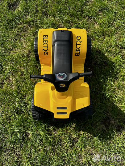 Квадроцикл детский электрический б/у