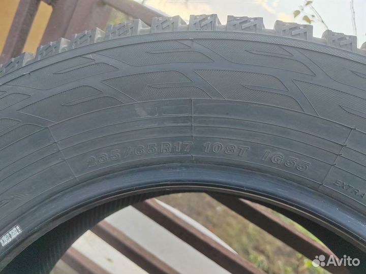 Yokohama Ice Guard IG55 235/65 R17 108T