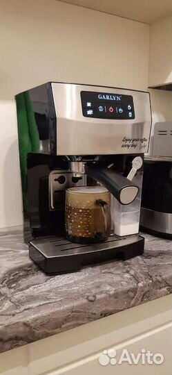 Кофеварка автоматическая новая