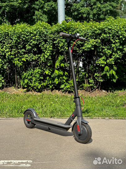 Электросамокат xiaomi m365