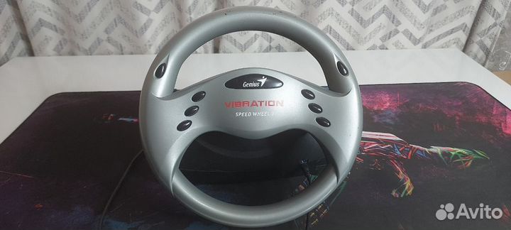 Игровые руль и педали Genius