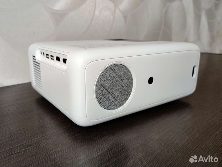 Новый проектор Thundeal TD93 Pro