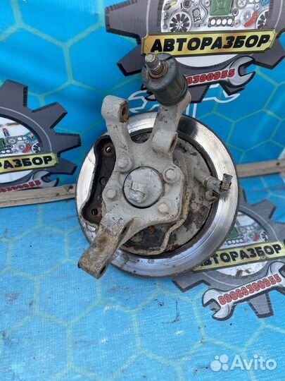 Кулак в сборе задний правый Lachetti