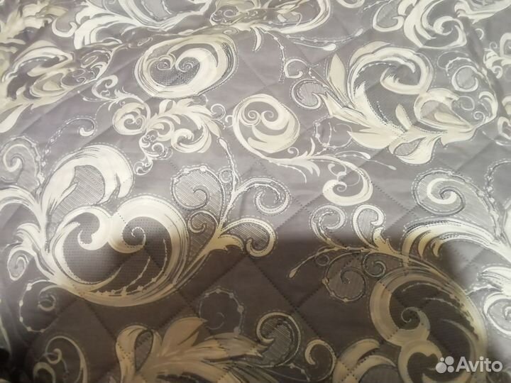 Покрывало на кровать стеганое