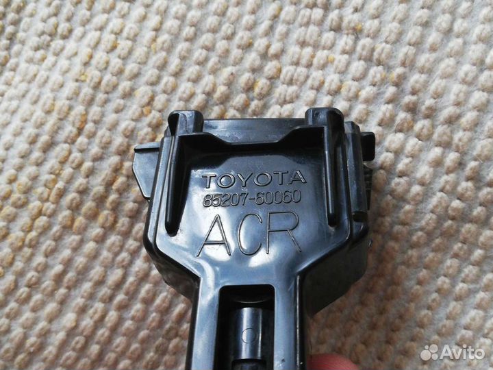 Форсунка фароомывателя Toyota Land Cruiser