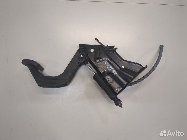 Педаль сцепления Mercedes Sprinter 2014, 2015