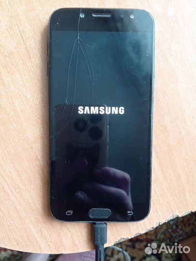 Samsung Galaxy J7 (2017), 3/16 ГБ