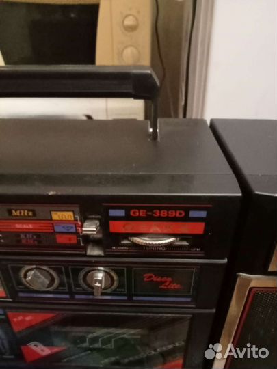 Продам магнитофон Осака 389д