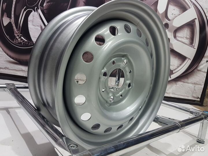 Штампованные диски R13 Trebl 42E45S