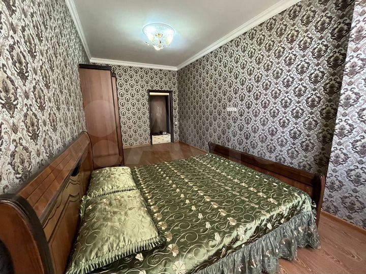2-к. квартира, 74 м², 4/5 эт.