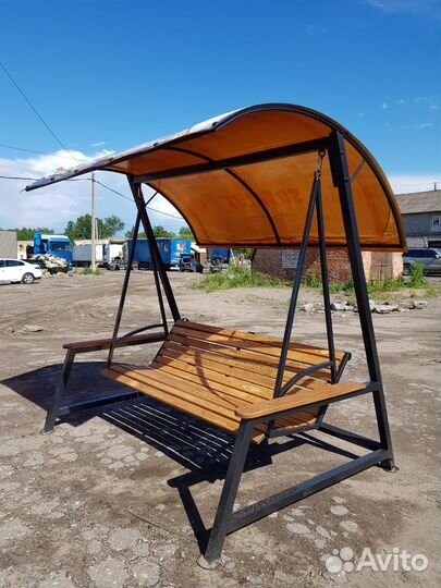 Качель уличная с навесом