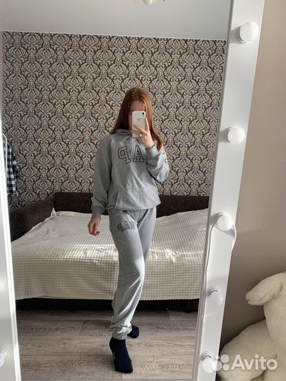 Спортивный костюм женский