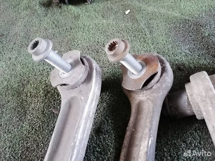 Рычаги комплект задние Mercedes C200 Cgi 204