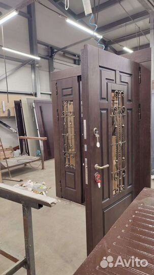 Дверь входная металлическая в дом