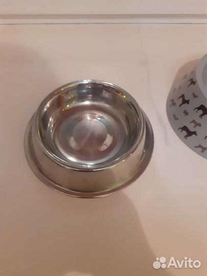 Строгий ошейник, миски