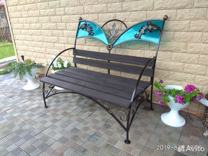Кованая скамейка
