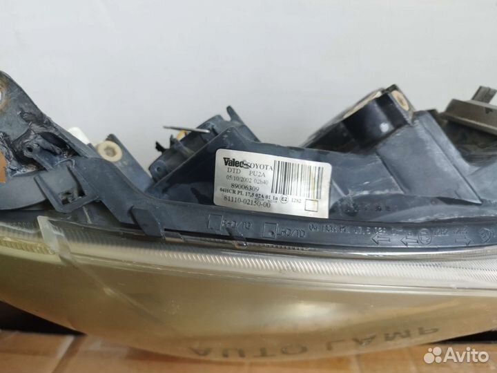 Фары на toyota corolla Е120