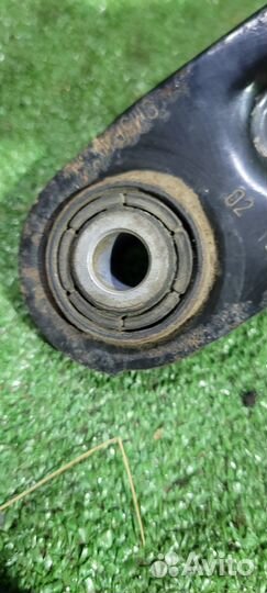 Рычаг подвески задний поперечный верх Ford Focus 3