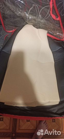 Чехлы на автомобильные сидения Уневесалные