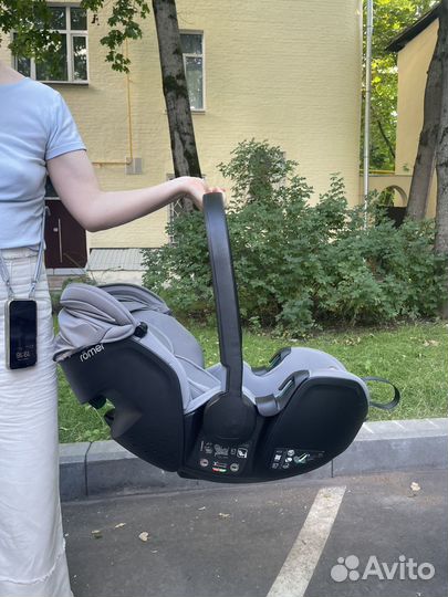 Автолюлька Britax Roemer Baby-Safe 5Z2