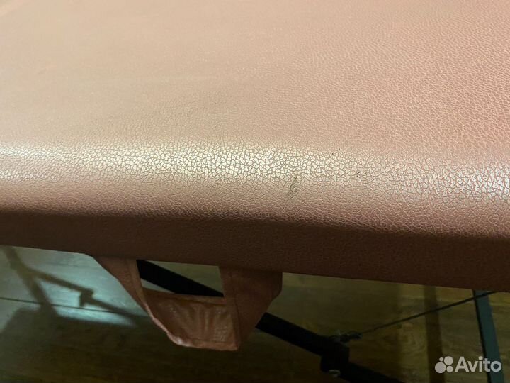 Кушетка для наращивания ресниц