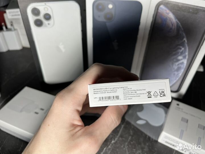 Оригинальный Кабель Apple Lightning на iPhone