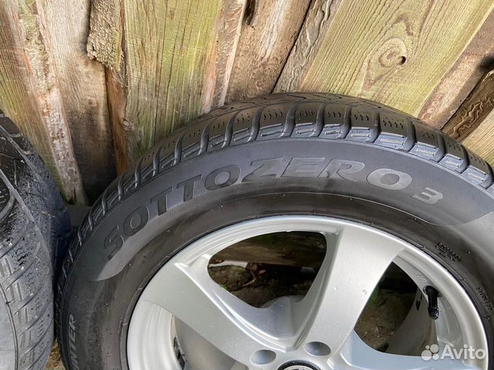 Pirelli Winter Sottozero 3 215/60 R16