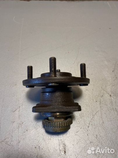 Ступица задняя Mitsubishi Galant EA3A 4G64 2002