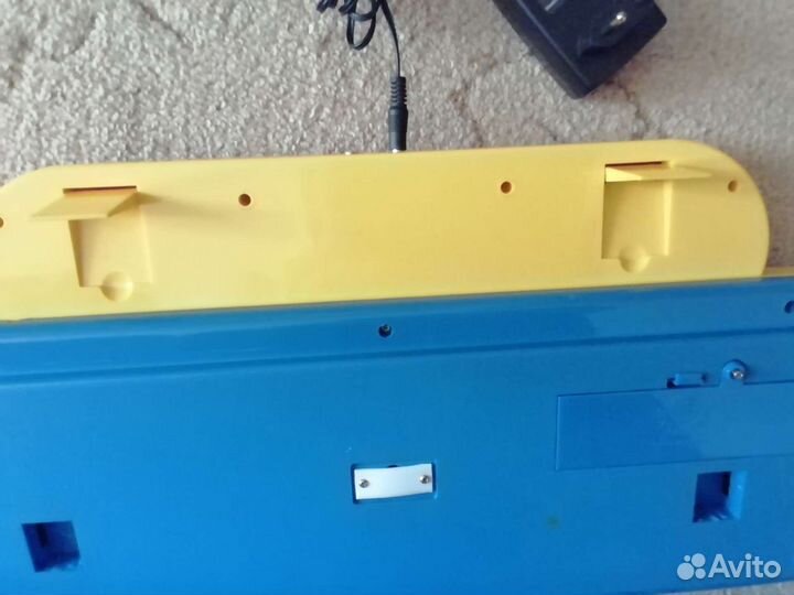 Синтезатор-пианино 37-клавиш