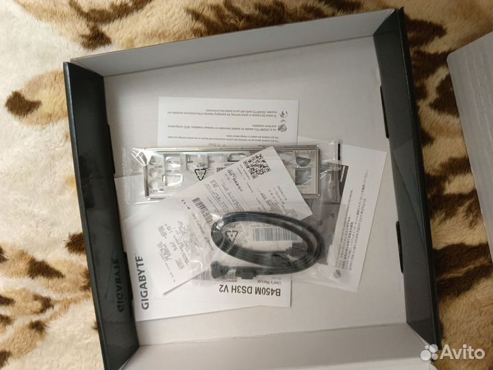 Материнская плата am4