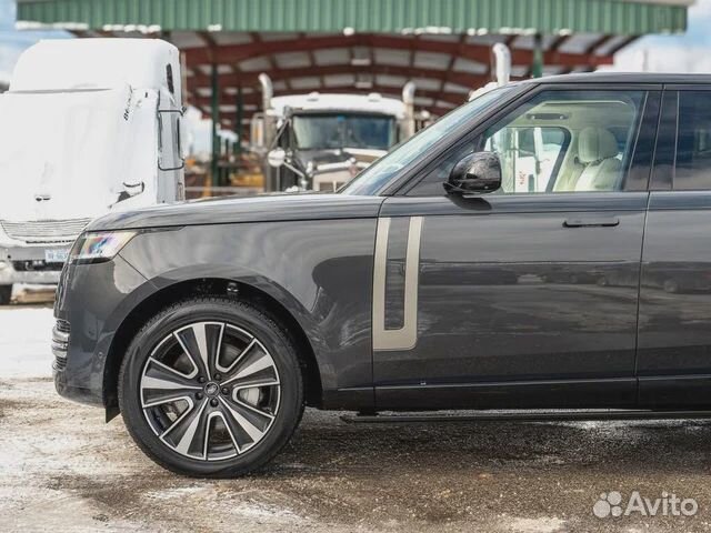 Land Rover Range Rover 4.4 AT, 2024, 4 339 км