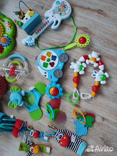 Игрушки погремушки