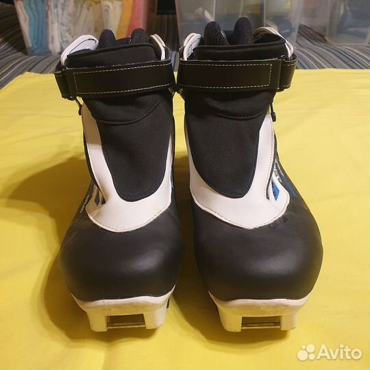 Лыжные ботинки salomon escape 9 pilot