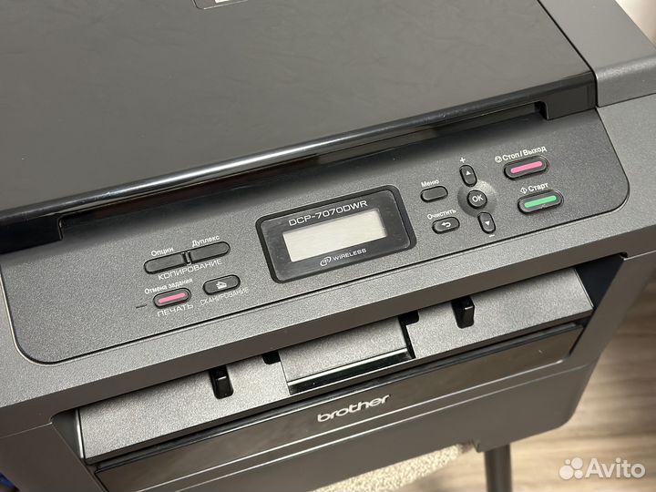 Мфу лазерное Brother DCP-7070DWR