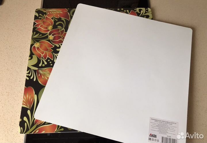 Три сервировочные салфетки