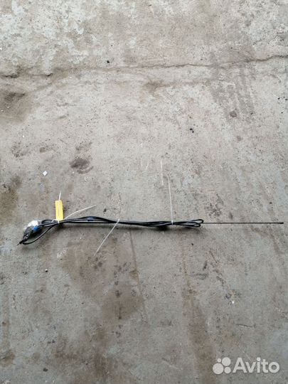 Антенна Toyota Avensis 1997-2003