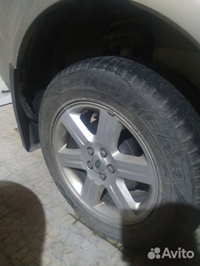 Goodyear Wrangler AT 235/65 R17