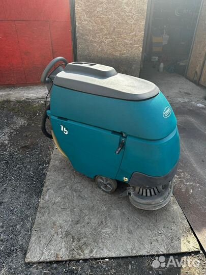 Аккумуляторная поломоечная машина tennant t5