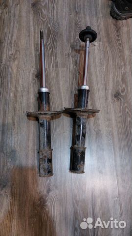 Передние амортизаторы renault logan 1