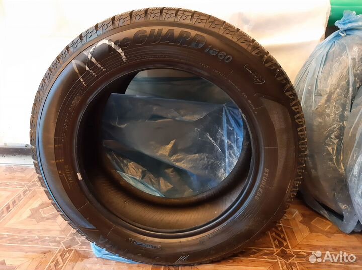 Yokohama Ice Guard IG60 215/60 R17