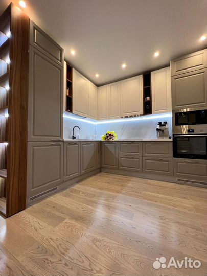 П образная кухня на заказ. Фабрика