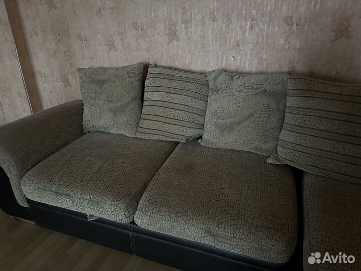 Диван угловой