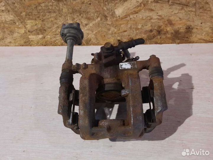 Суппорт задний правый Opel Astra J Astra JTS