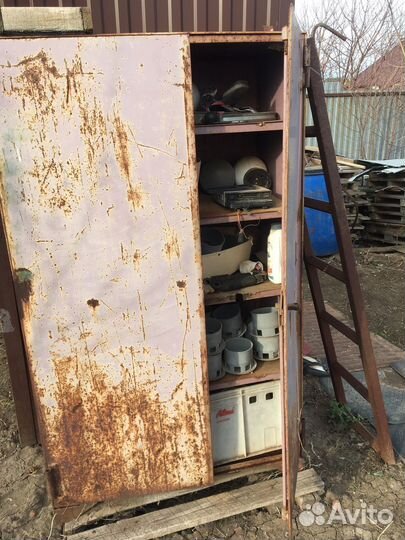 Продам сейф