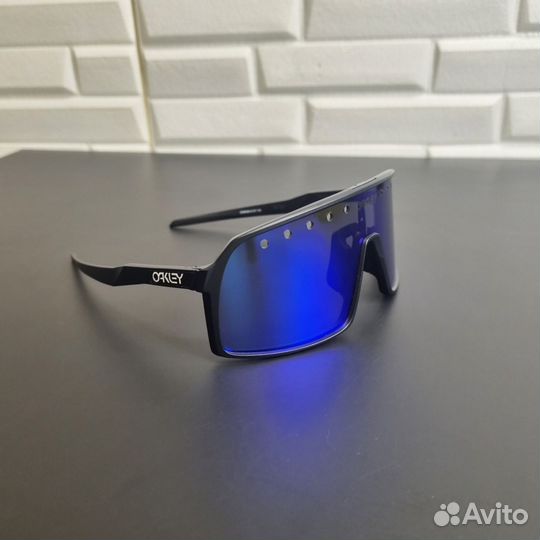 Oakley sutro очки (разные цвета)