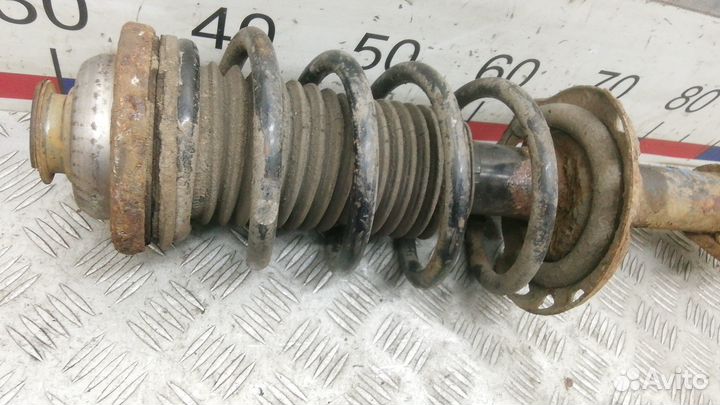 Стойка передняя правая opel zafira B 2005-2011 200